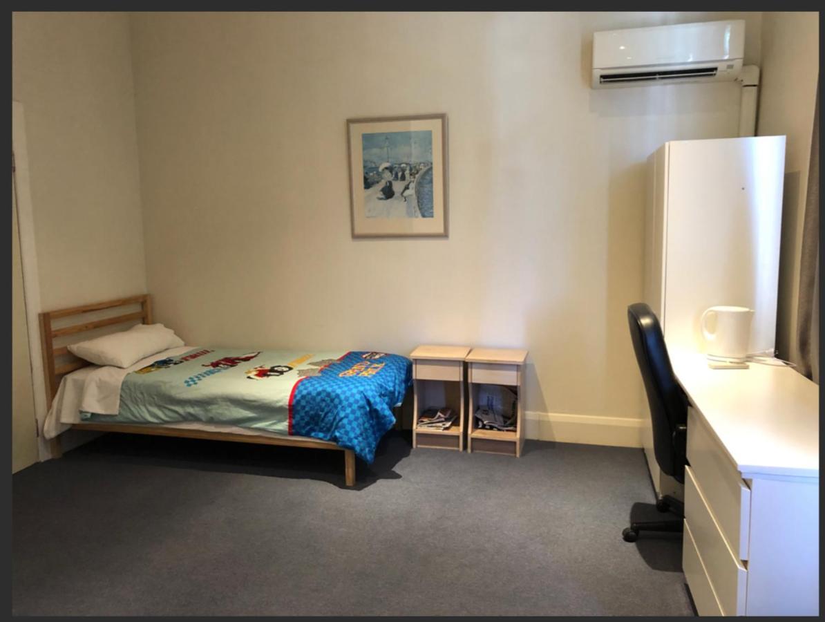 Malvern Backpackers メルボルン エクステリア 写真